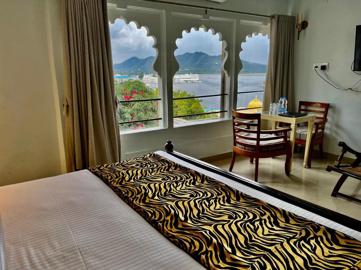 Hotel The Tiger Удайпур Екстер'єр фото